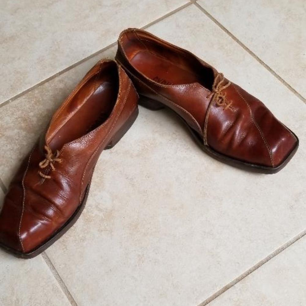 CYDWOQ Vintage Hand Crafted Leather Shoes